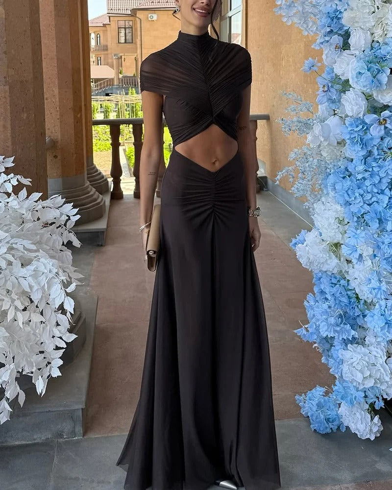 Robe élégante à demi-col roulé