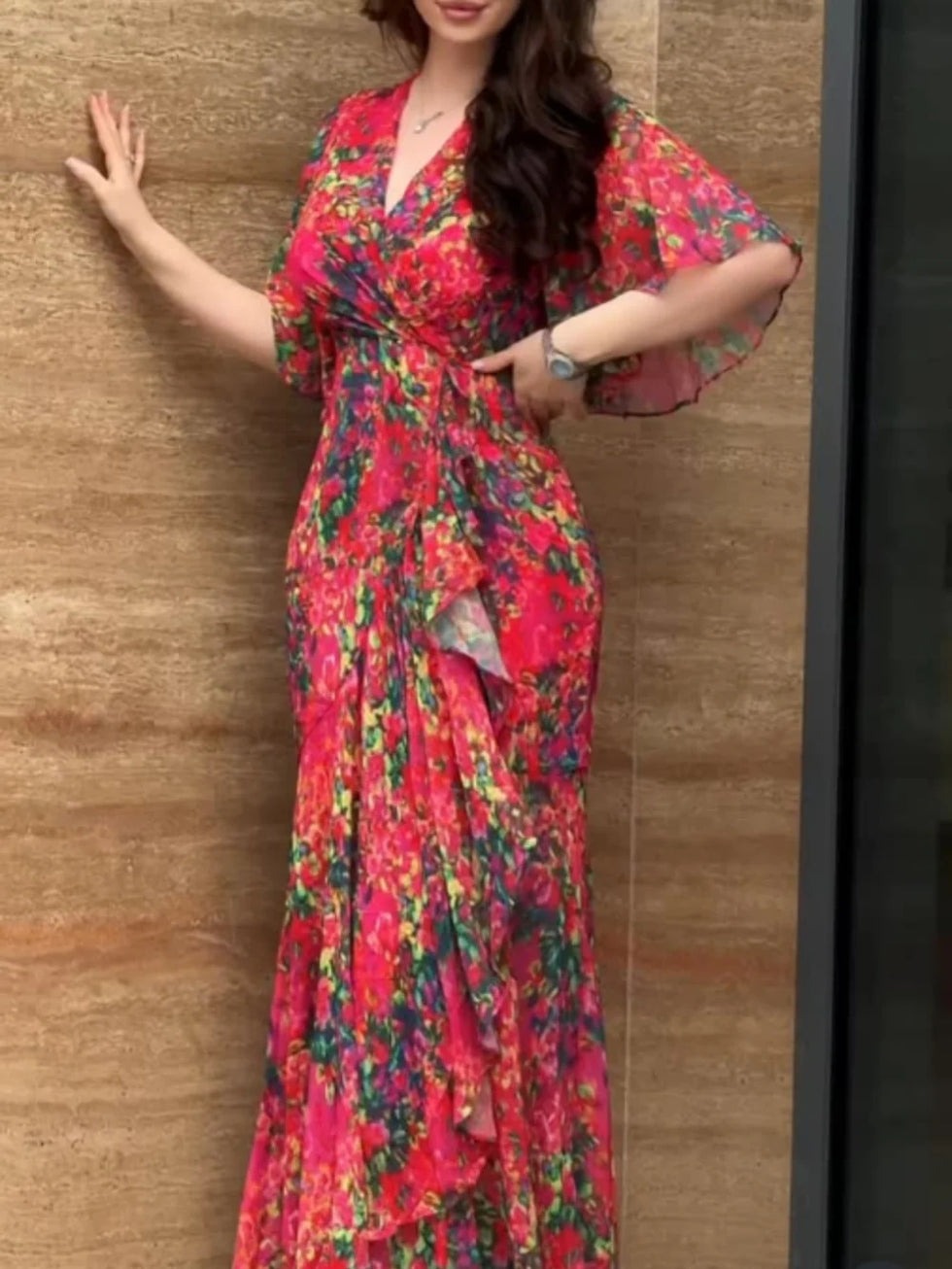 Robe imprimée rétro à col en V et manches trompette