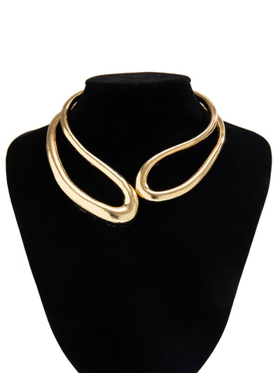 Collier ras du cou géométrique creux exagéré