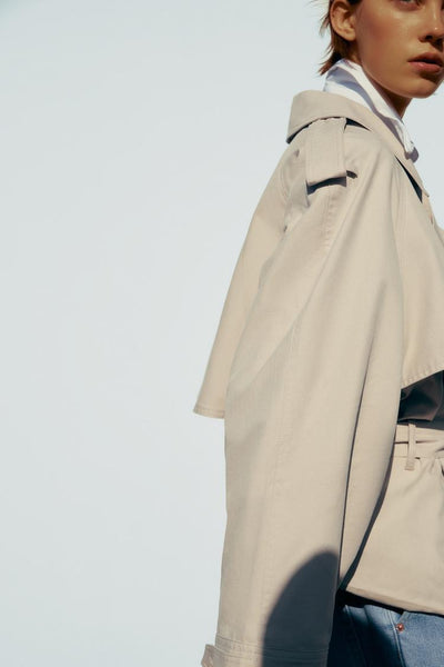 Trench-coat court ceinturé