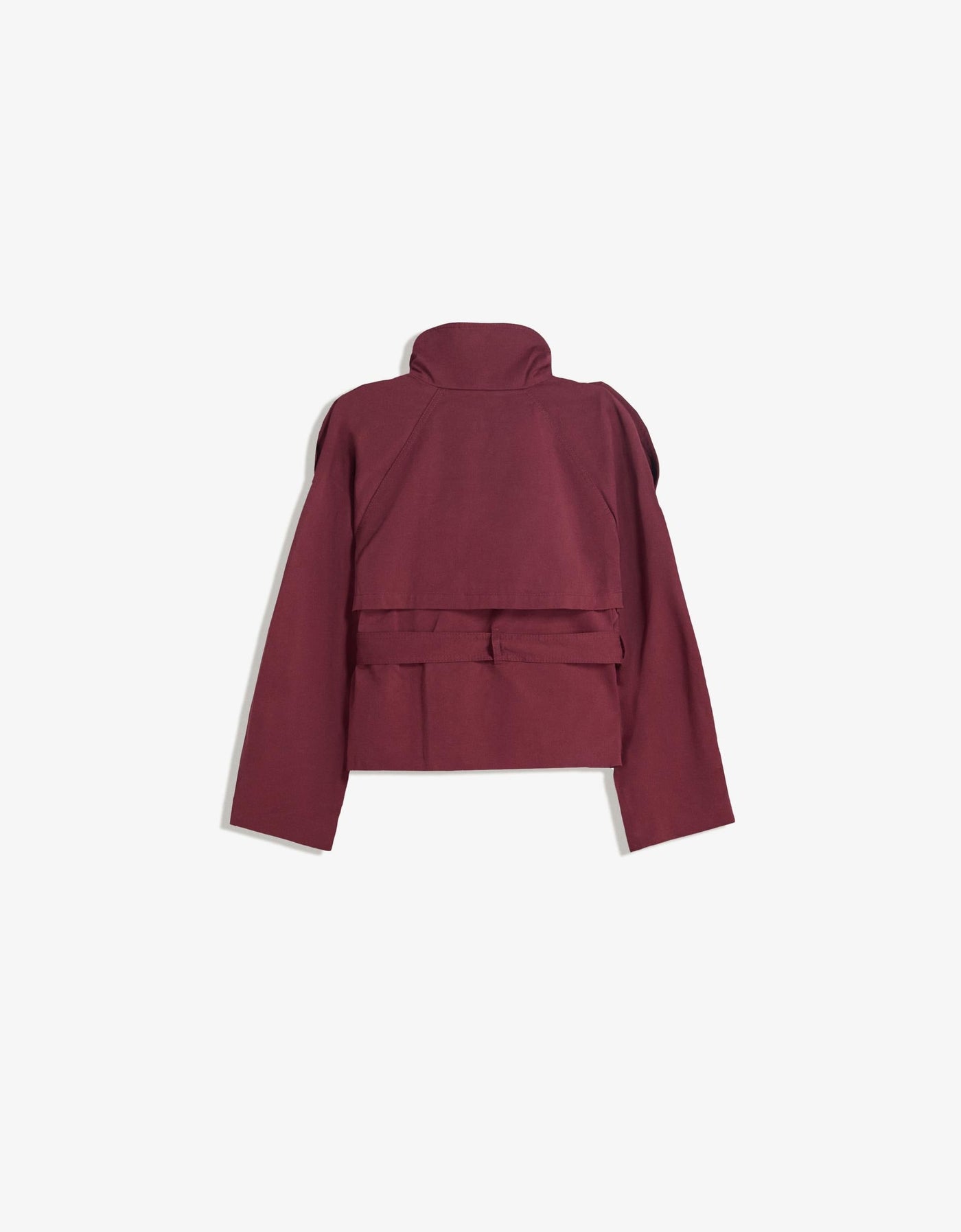 Trench-coat court