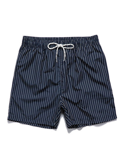 Ensemble Plage : Chemise à Palmiers & Short de Bain Rayé