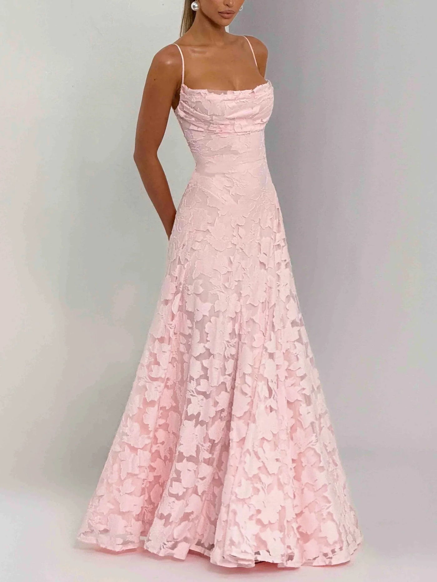 Rosaline™ | Robe longue en dentelle