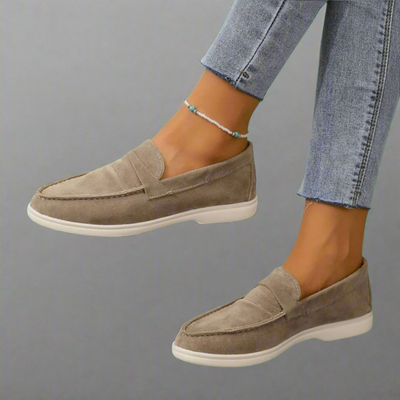 Alda™ | Mocassins confort à enfiler au style épuré