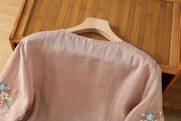 Haut brodé en coton de qualité supérieure
