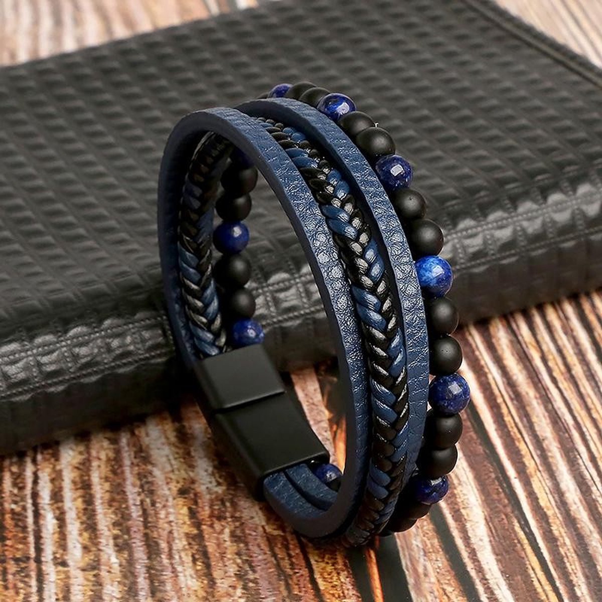 Lucas - Jeu de bracelets en cuir élégants pour hommes avec style