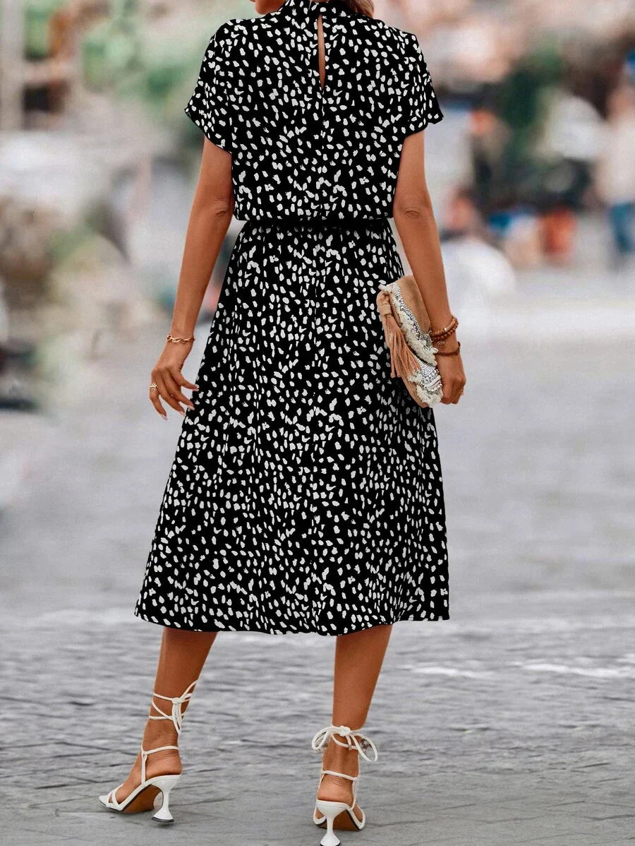 Ellie | Robe À Manches Courtes Pour Femmes | Midi