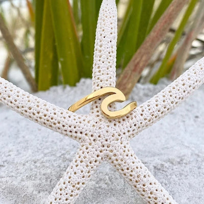 Bague en vagues dorées