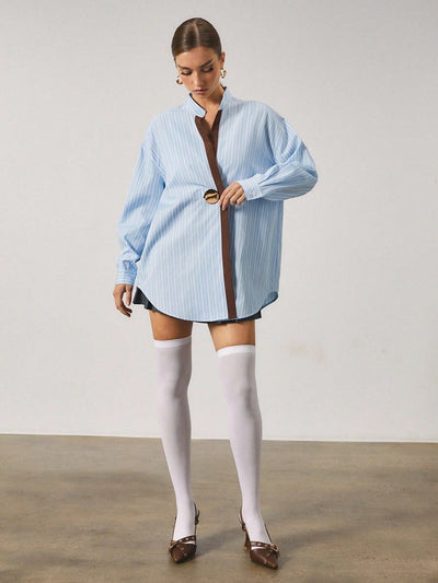 Chemise longue à rayures avec fermeture en métal