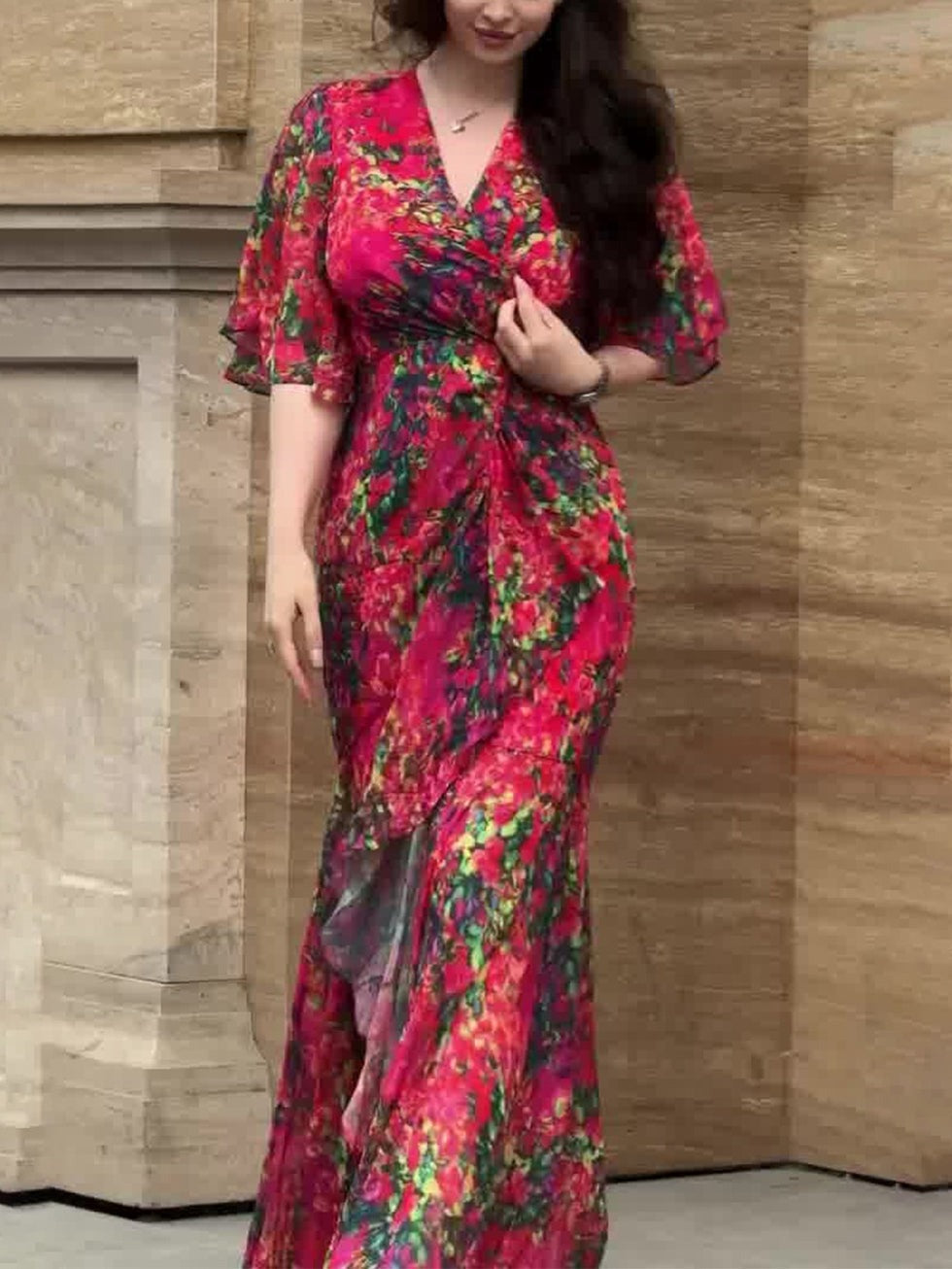 Robe imprimée rétro à col en V et manches trompette