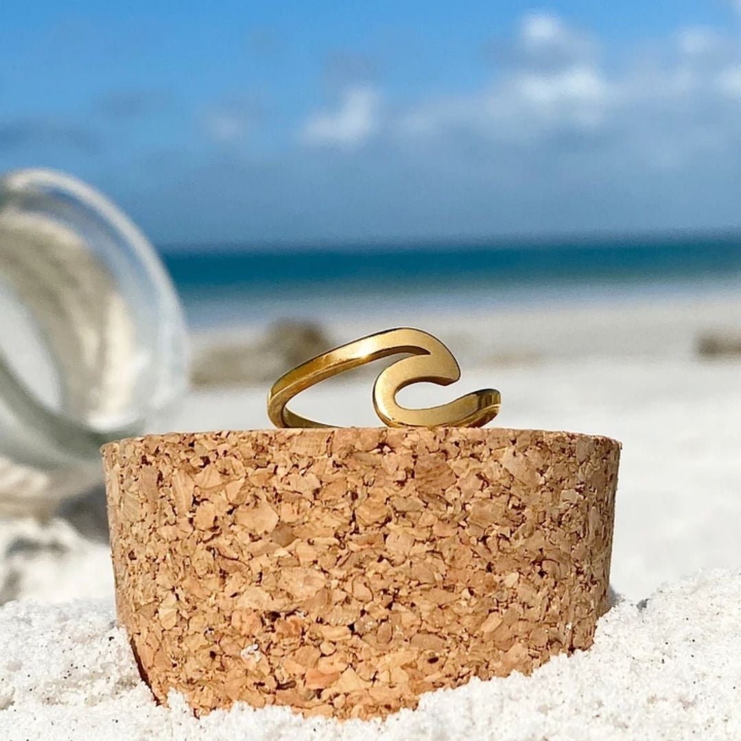 Bague en vagues dorées