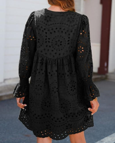 Liliane | Robe Courte en Dentelle à Charme Intemporel