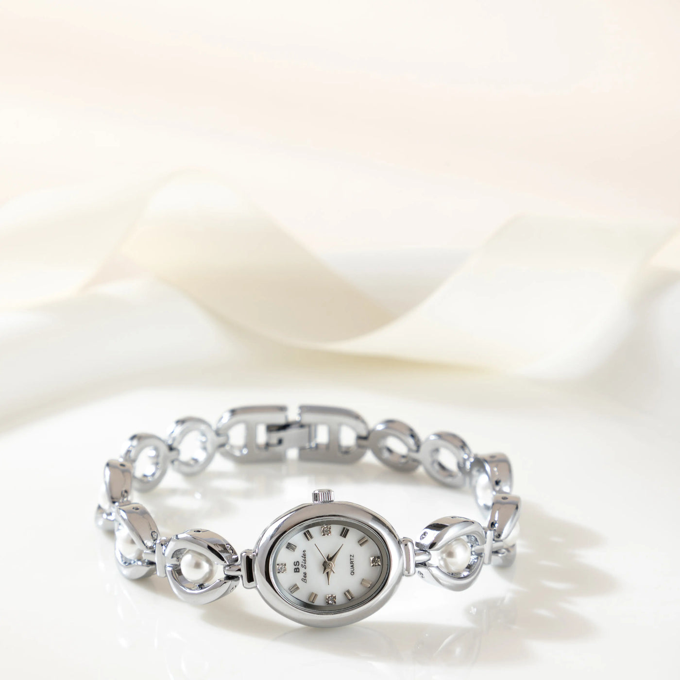 Liora™ | Montre Élégante avec Cadran Rond
