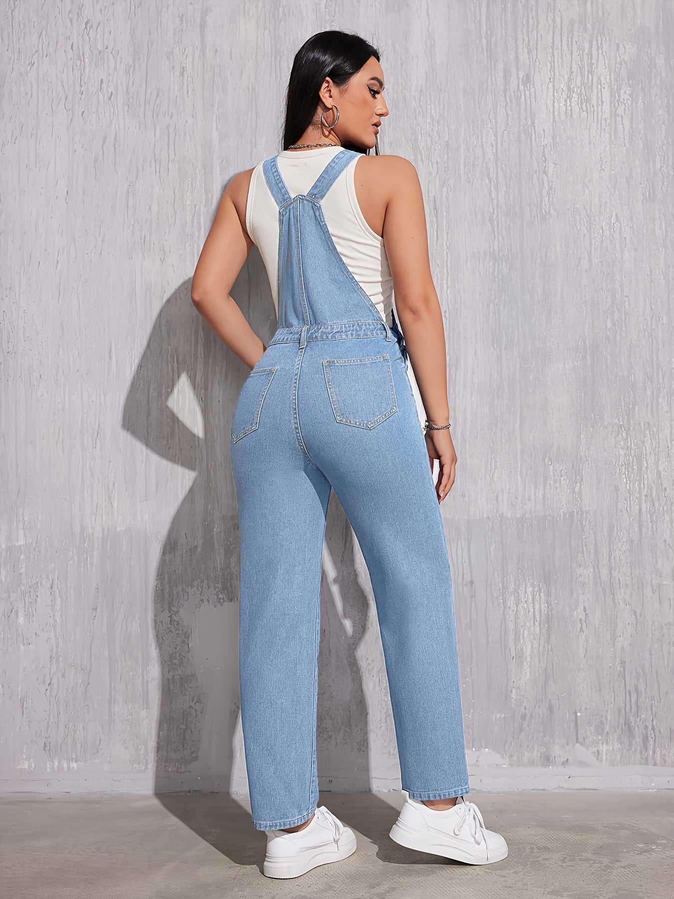 KRISTINE | Salopette en denim bleu clair à coupe régulière