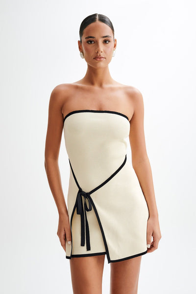 Mini-robe bustier en maille