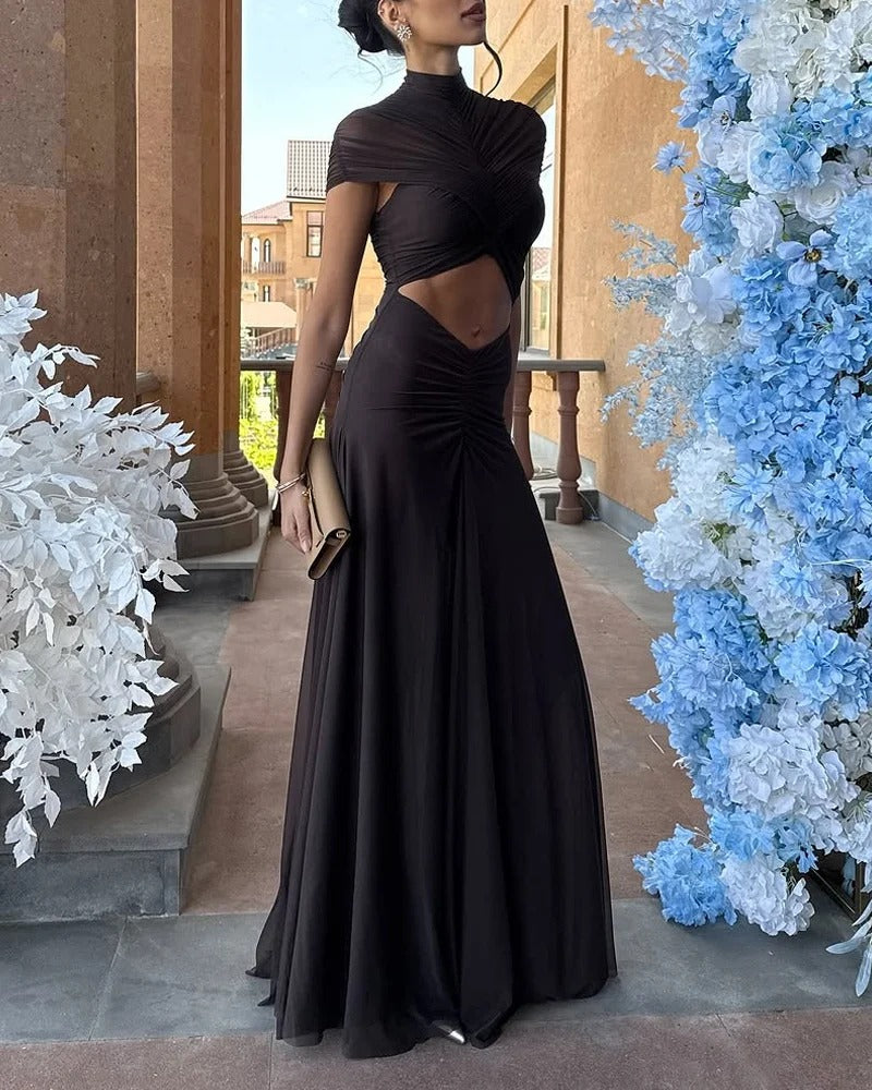 Robe élégante à demi-col roulé