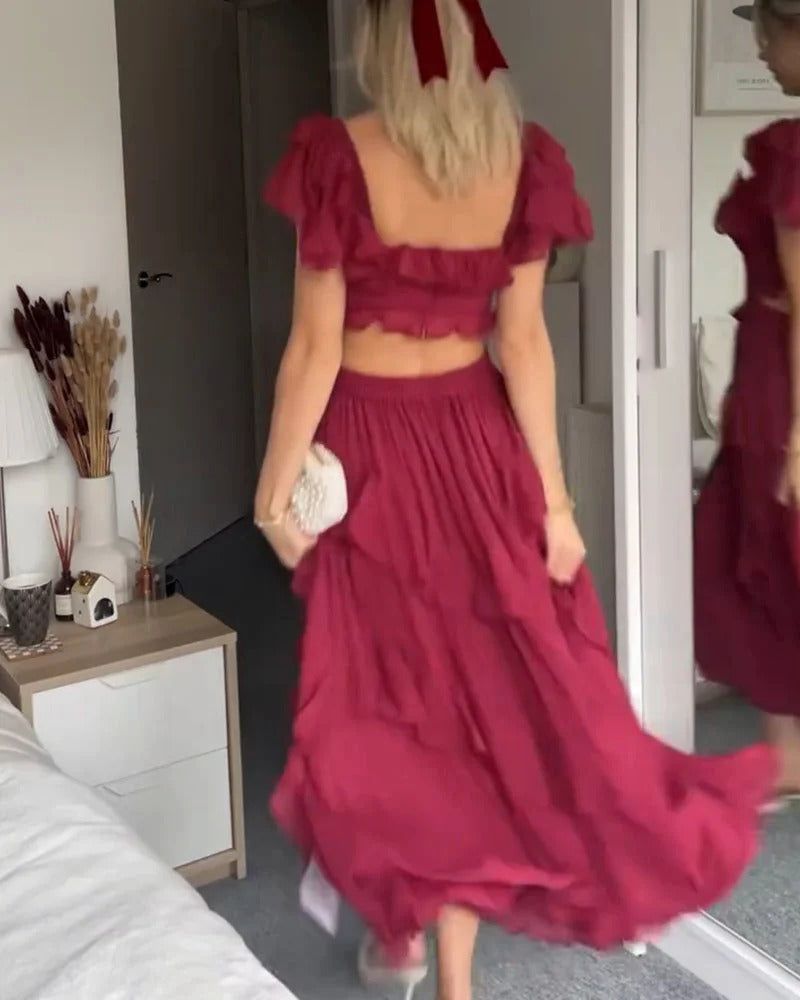 Robe dos nu à manches volantées et col carré