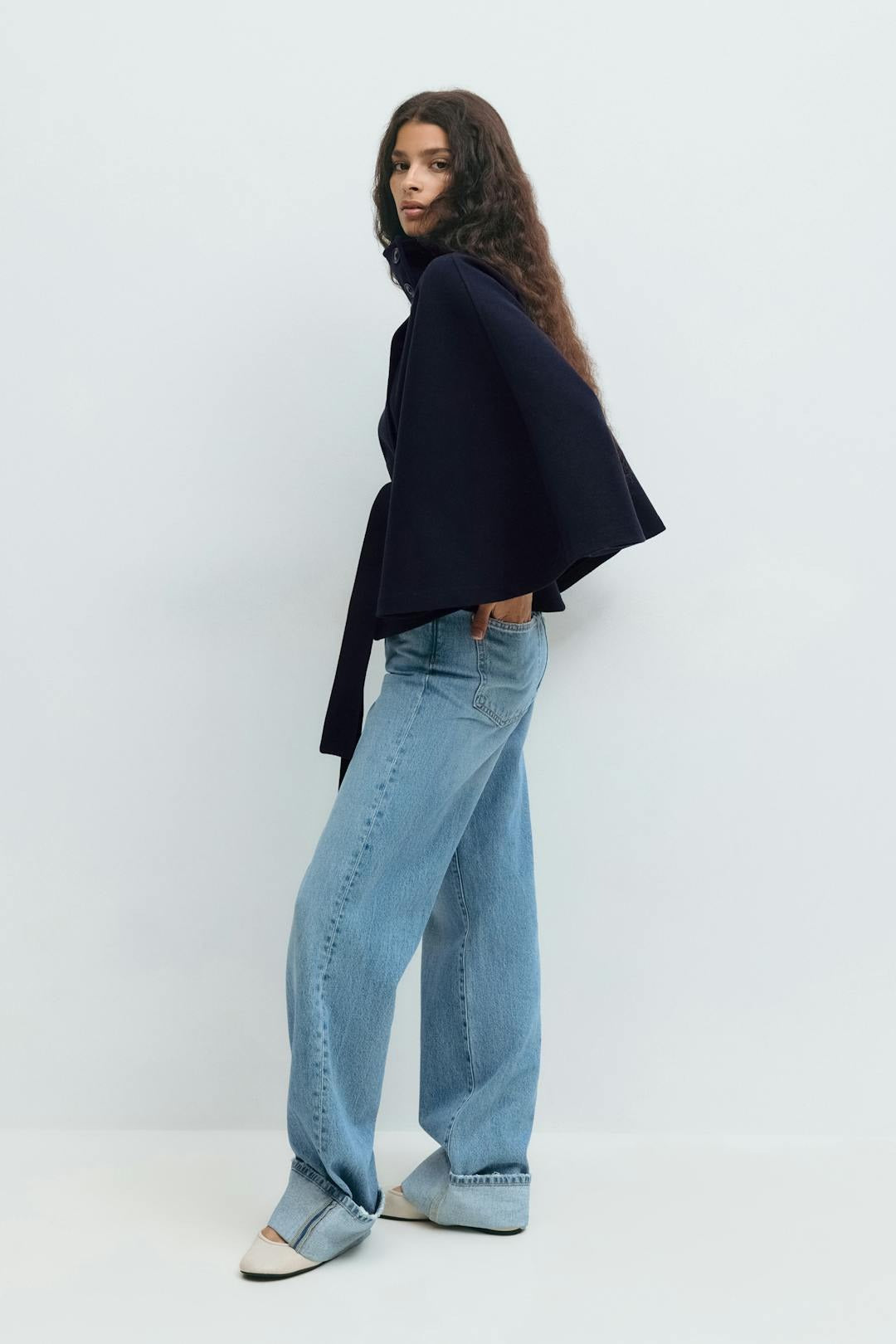 Veste cape à ceinture