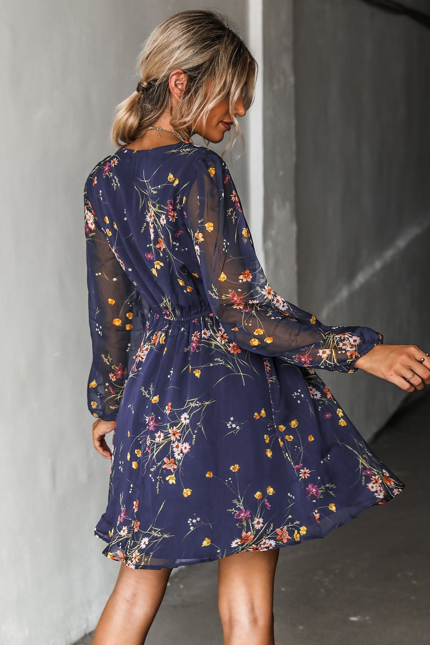 Robe courte en mousseline à imprimé floral