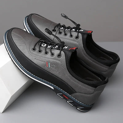 Chaussures en cuir orthopédiques faites à la main