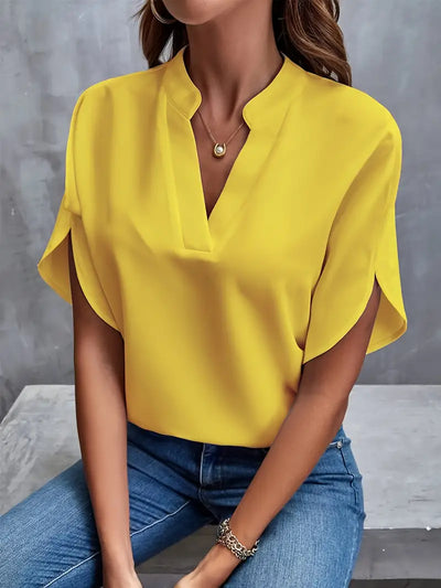 Blouse Élégante | Col Fendu | Légèreté Moderne