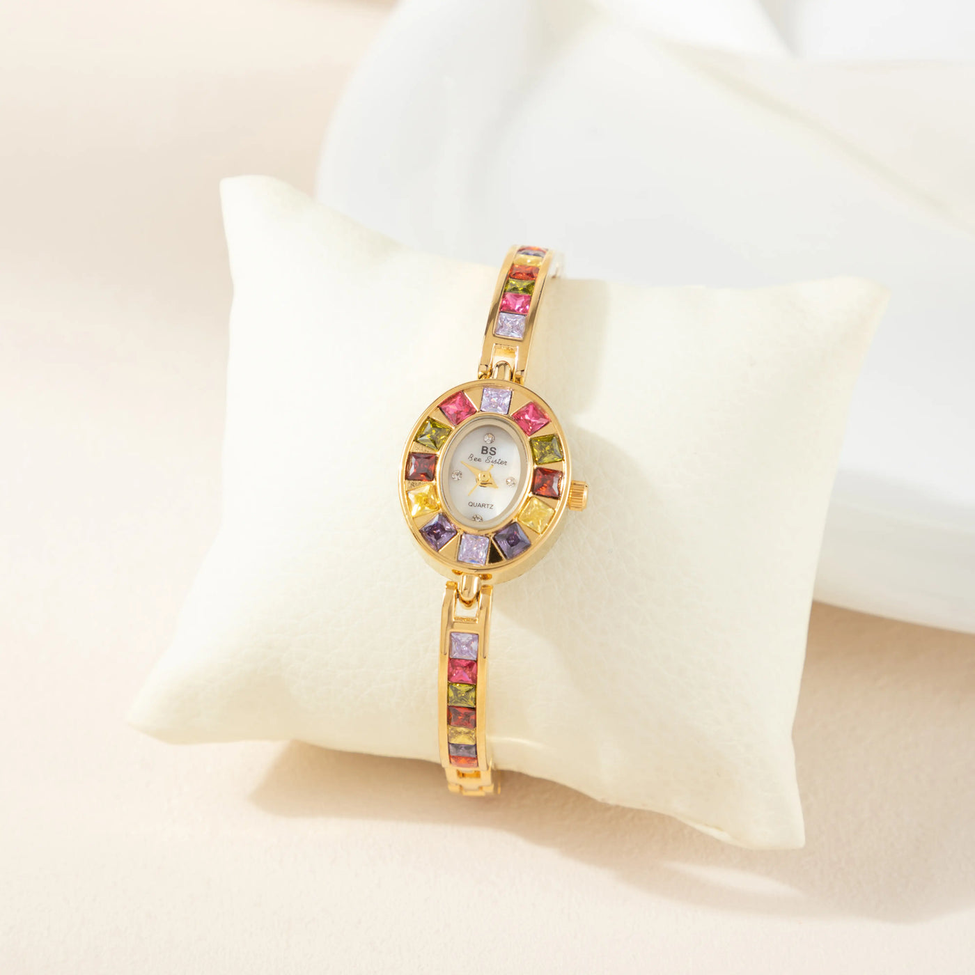 Kira™ | Montre Élégante avec Détails Colorés