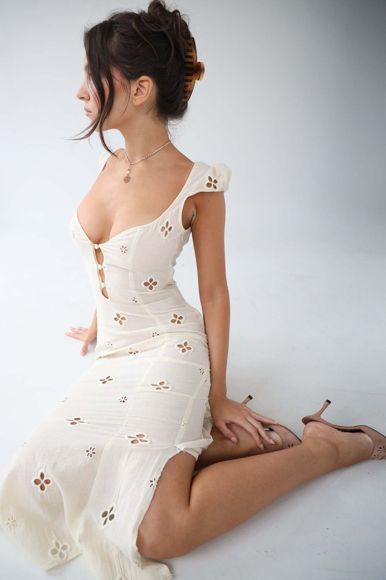 Sylvie | Robe Queue De Poisson Blanche Pour Femme | Midi