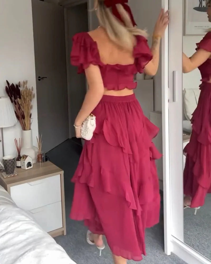 Robe dos nu à manches volantées et col carré