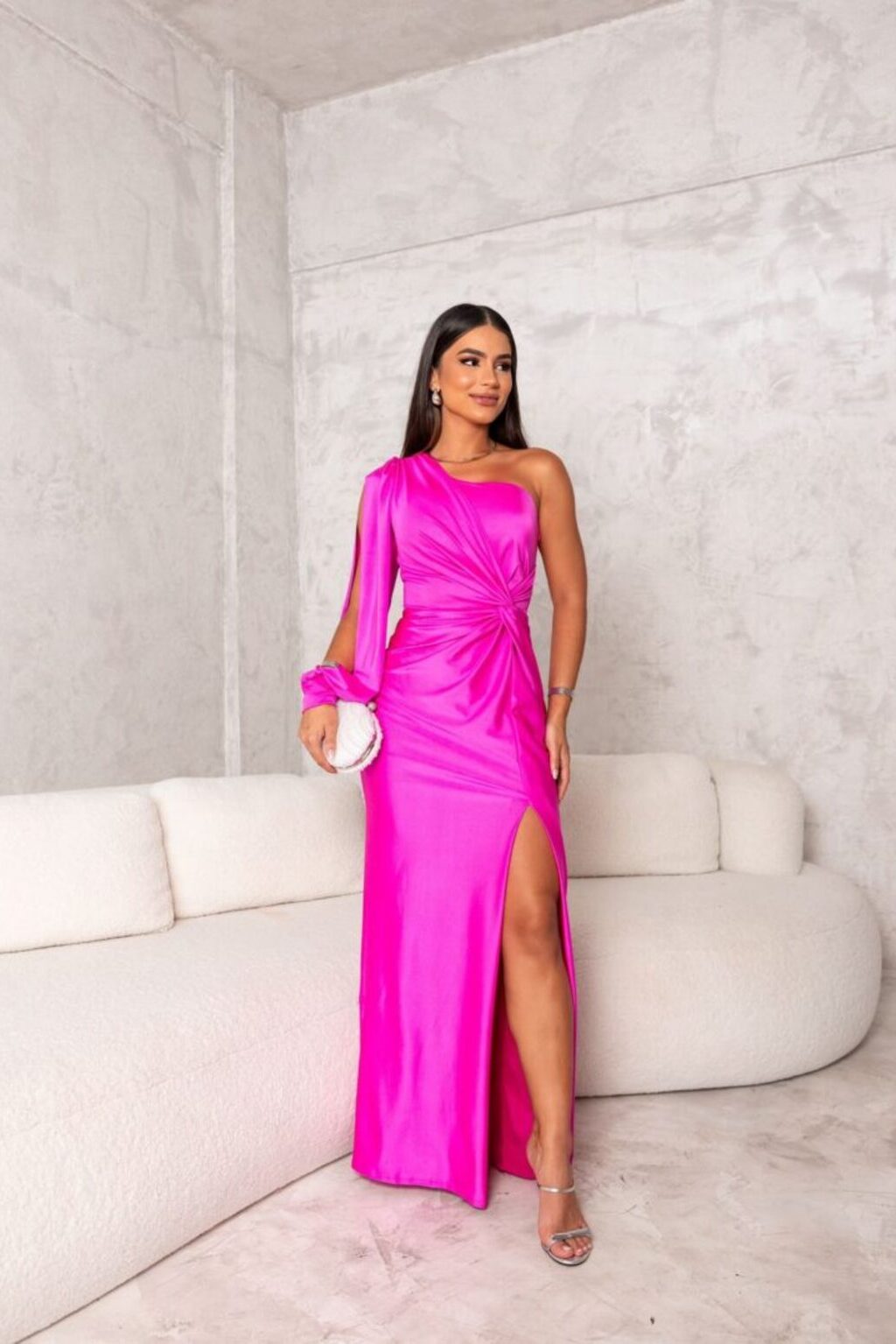 Élise - Robe En Satin Élégante À Une Épaule Avec Fente Latérale