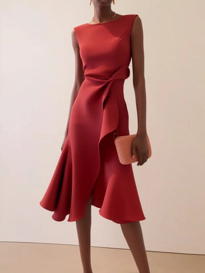 Robe sans manches avec taille torsadée