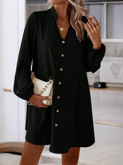 Monique - Notched Mini Robe À Manches Longues Avec Design Elégant