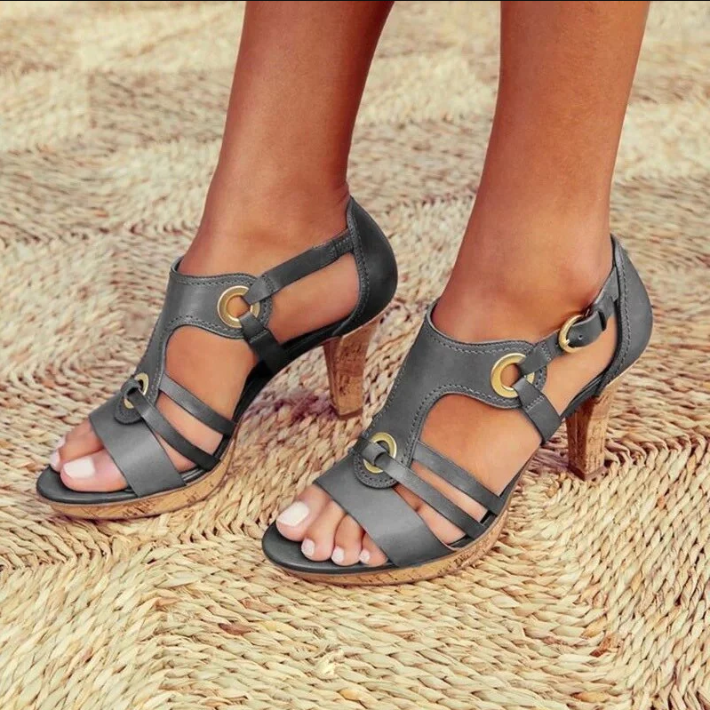 Sandales femme – Talon bloc – Bout ouvert – Semelle liège – Design à brides moderne