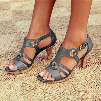 Sandales femme – Talon bloc – Bout ouvert – Semelle liège – Design à brides moderne