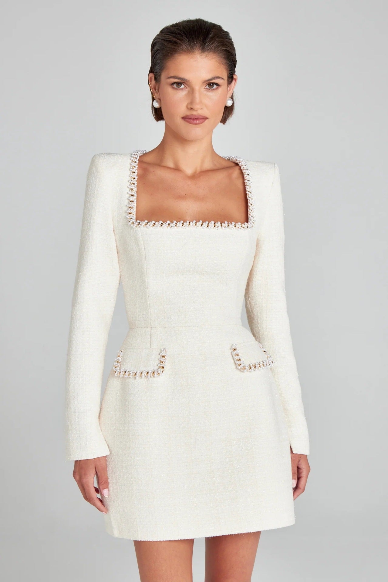Marion | Robe élégante à col en U ornée de perles pour femme