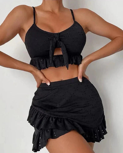 Bikini femme – Ensemble coordonné – Détail broderie – Taille élastique – Finition volantée