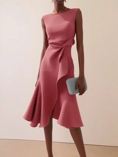 Robe sans manches avec taille torsadée