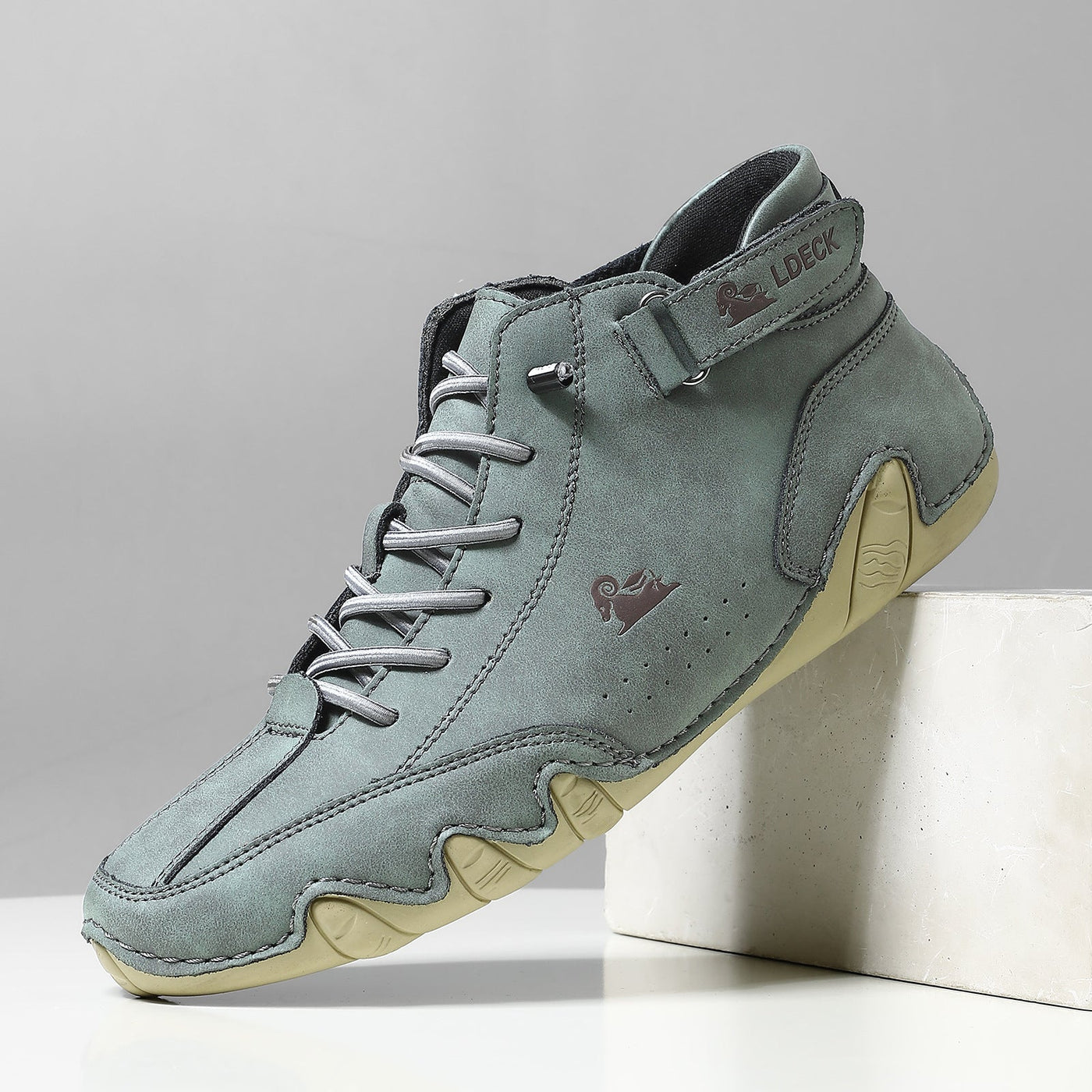 Chaussures homme – Baskets à lacets – Semelle antidérapante – Design sportif élégant