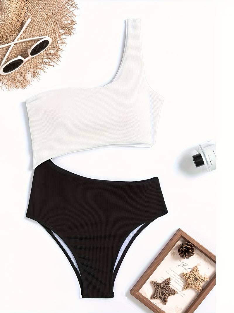 Maillot de bain femme – Une pièce – Encolure asymétrique – Coupe échancrée – Tissu côtelé