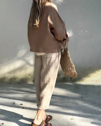 Ensemble deux pièces décontracté avec chemise à col rabattu et pantalon