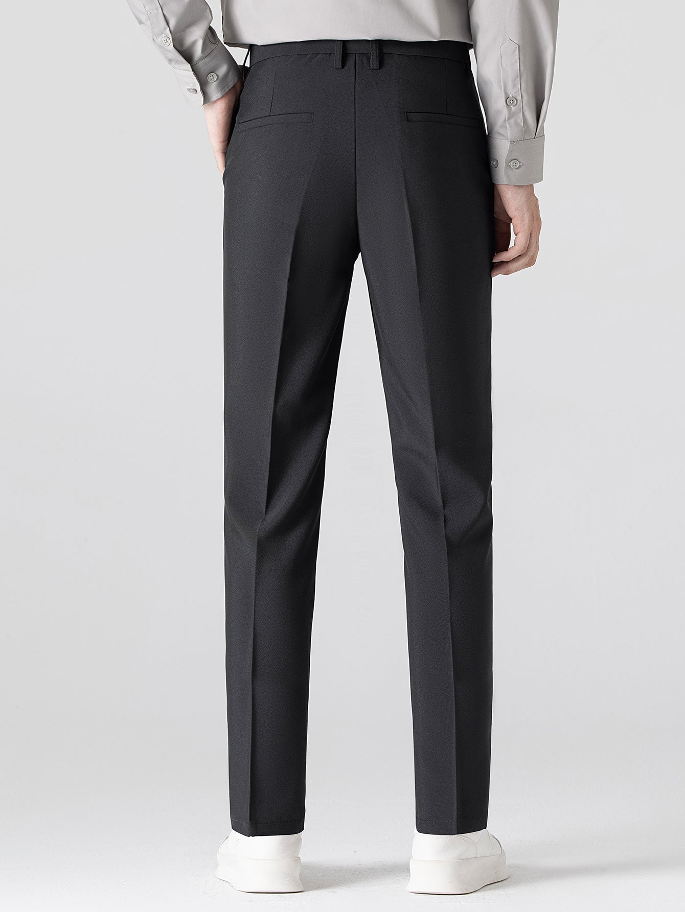 Pantalon Ajusté Fuselé en Tissu Léger
