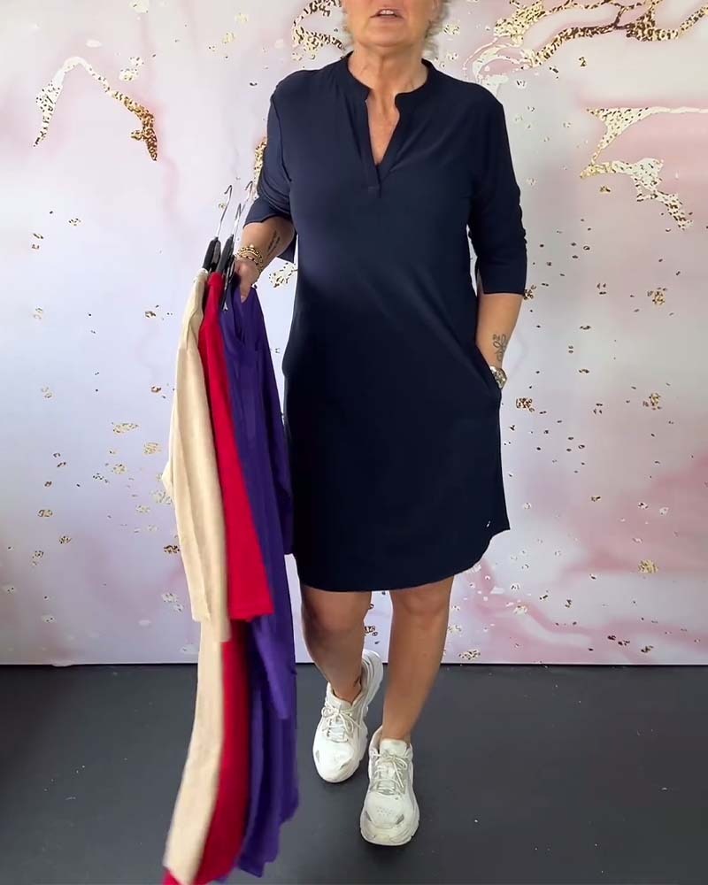 Robe unie à col en V