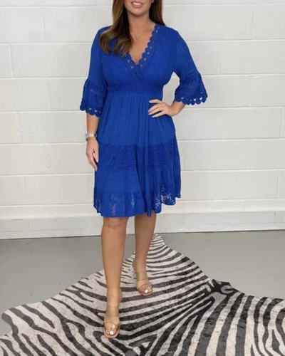 BERINDA – Robe en Dentelle Brodée