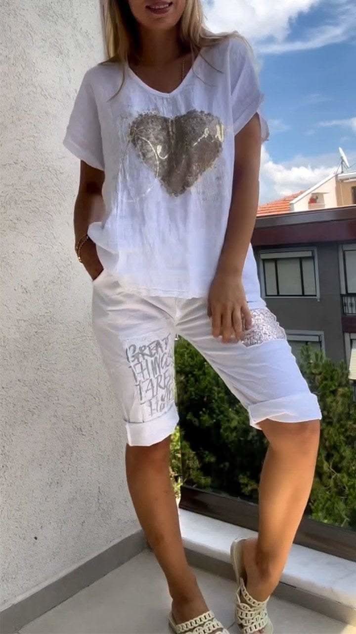 Morgane™ | Costume décontracté en deux pièces avec décolleté en V et dorure