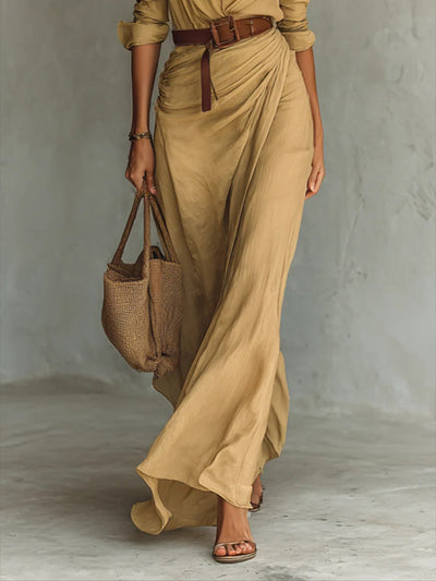 Robe longue ceinturée à manches longues et revers