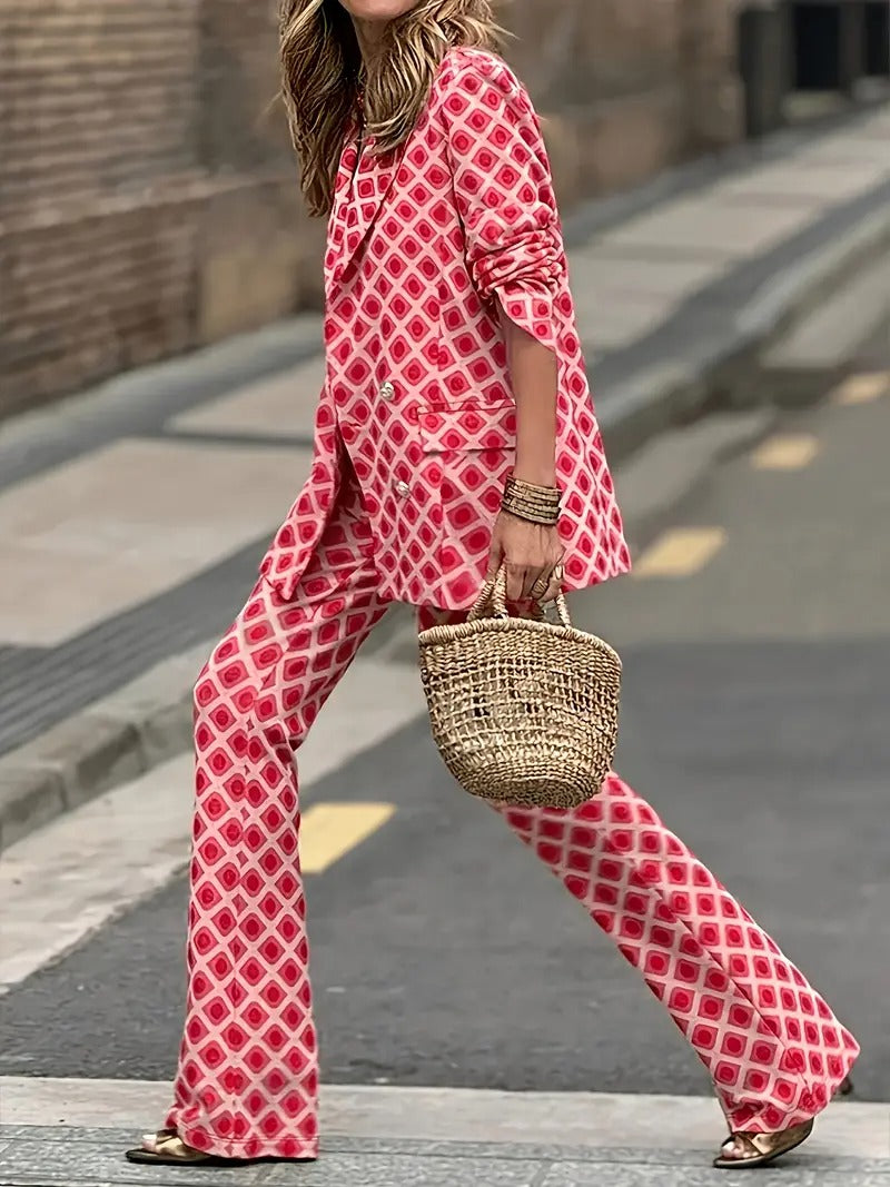 Ensemble blazer à revers et pantalon évasé pour femme chic