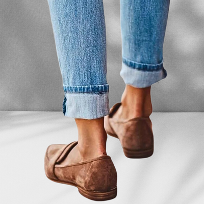 MALINA™ | Mocassins en daim à bout pointu