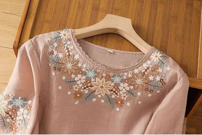 Haut brodé en coton de qualité supérieure