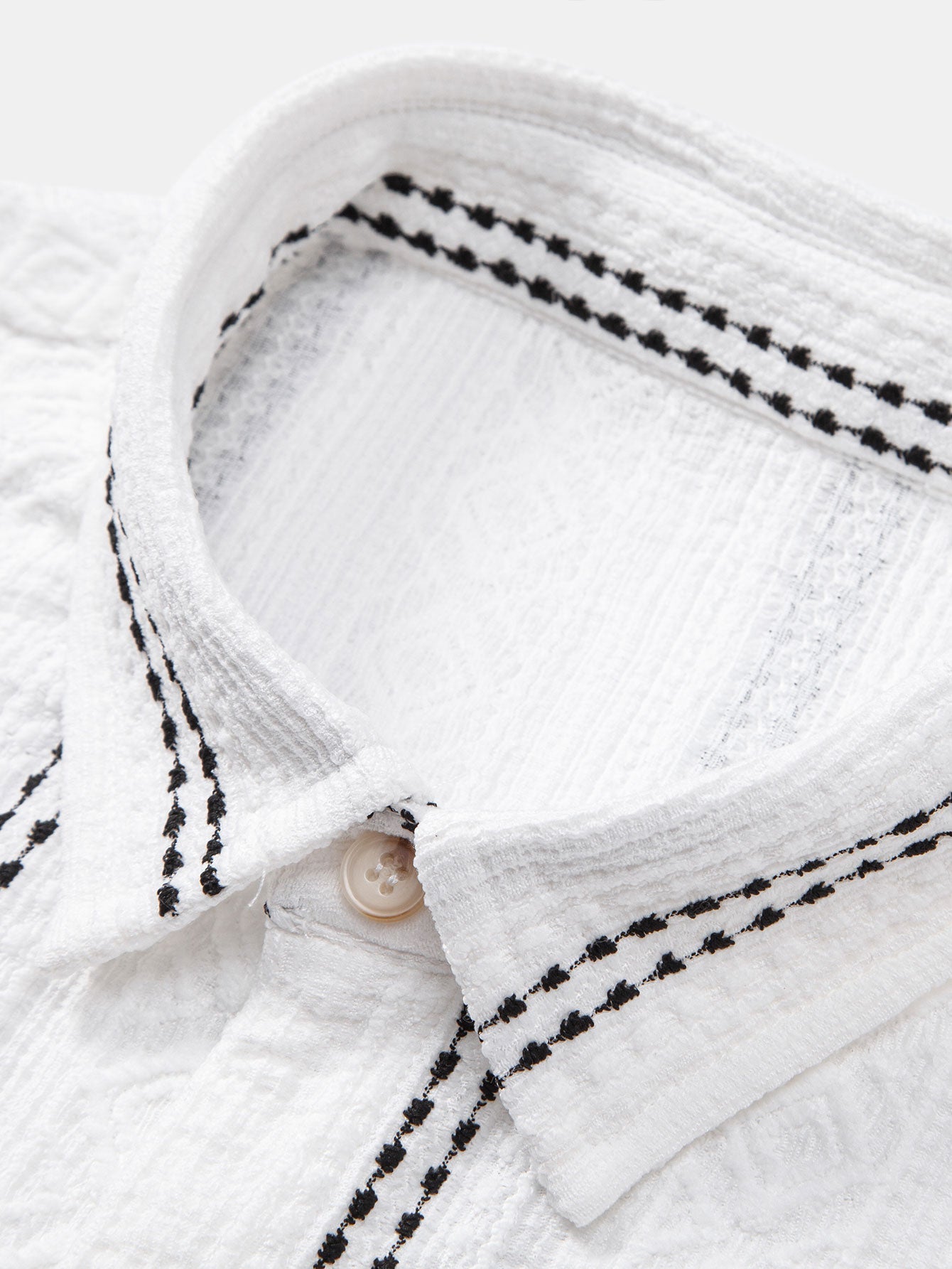 Ensemble Estival : Chemise Jacquard à Rayures Géométriques & Short Froissé à Cordon