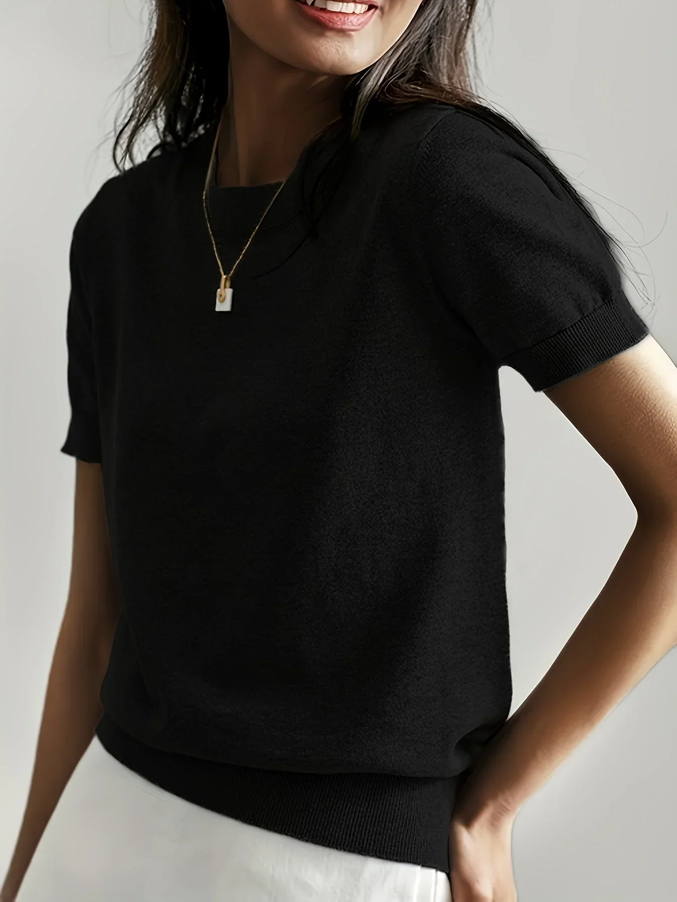 Top en maille à manches courtes pour dames - Maille fine et encolure ronde
