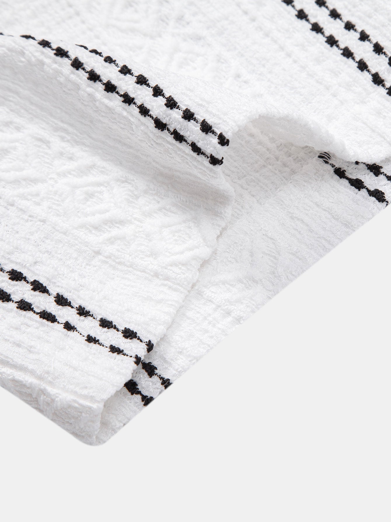 Ensemble Estival : Chemise Jacquard à Rayures Géométriques & Short Froissé à Cordon